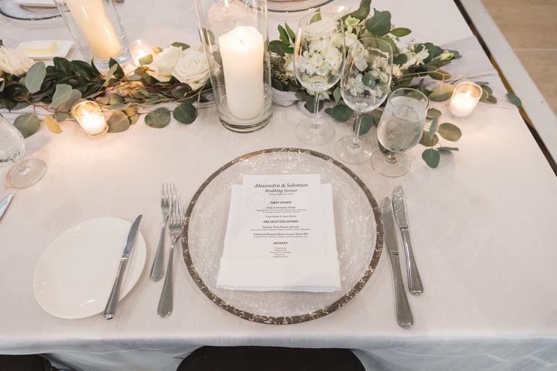 classic wedding table settings