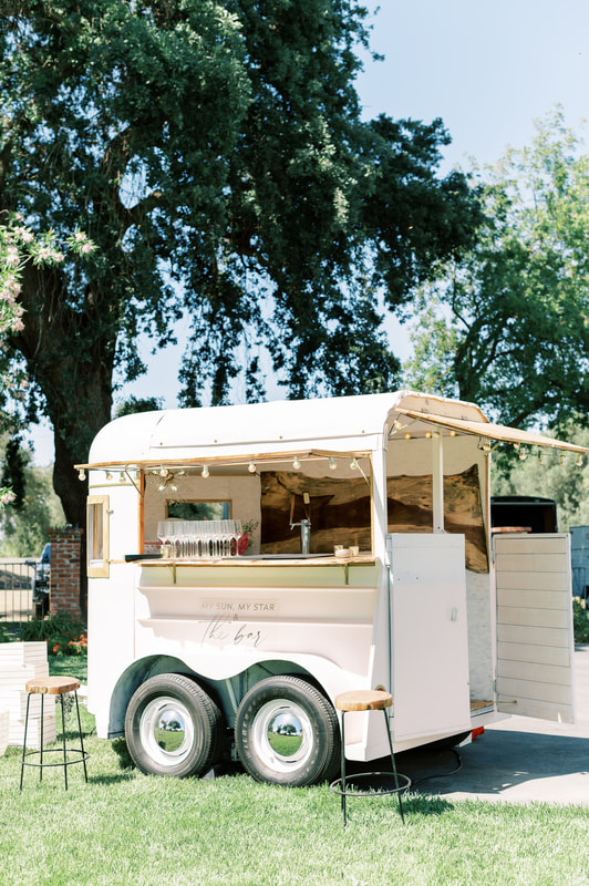 mobile bar from spring wedding in Woodland