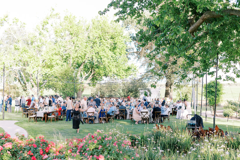 Spring backyard wedding in Woodland California